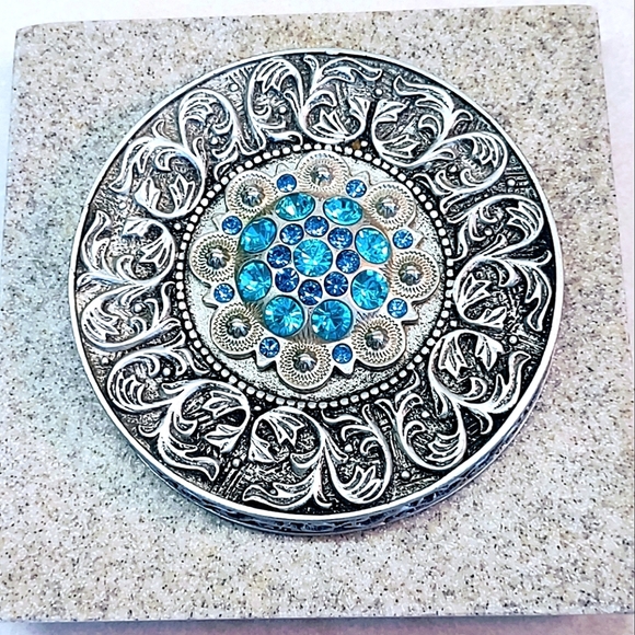 BEJEWELED VINTAGE HEAVY RESIN TRINKET BOX MADE IN FRANCE - Picture 3 of 7